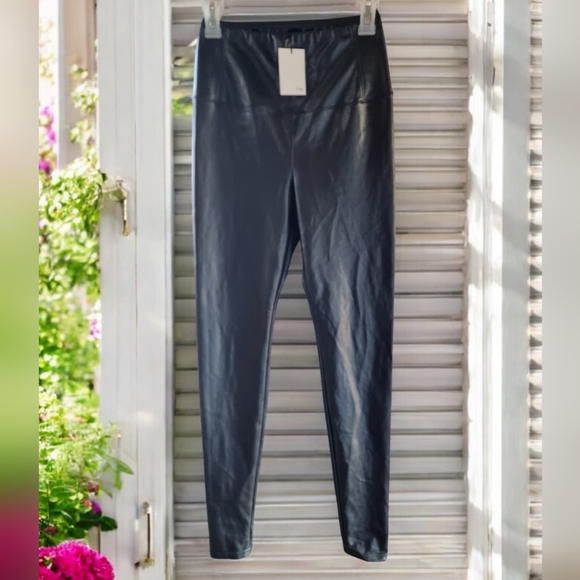 🆕️ Aritzia Wilfred Free Daria Vegan Leather High Waisted Leggings Pants Size M - Picture 2 of 11